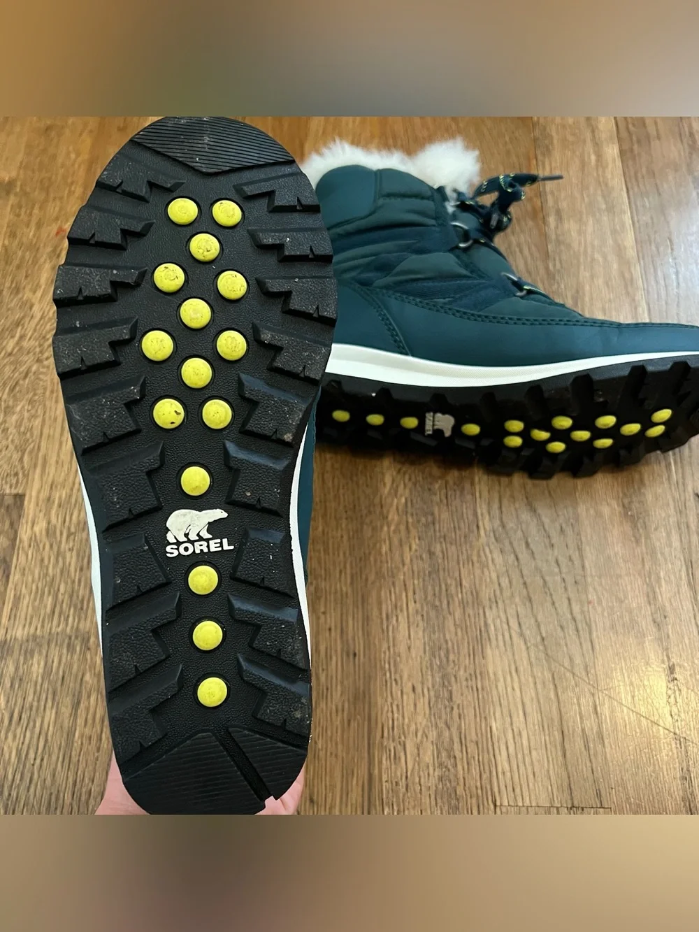 Sorel Whitney Short Waterproof Boots Womens 7.5